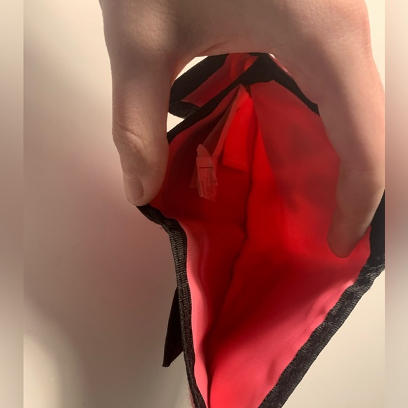 Hello kitty trifold wallet - Picture 4 of 4